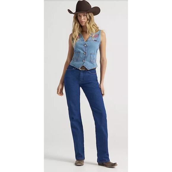 Wrangler Denim - Wrangler A102 3040 womens Cowboy Cut Slim Fit Natural Rise Waist Jeans 7 X 36